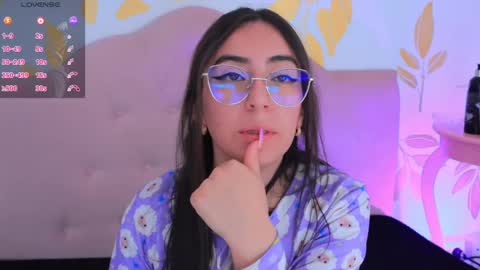 Sammy Lauren online show from March 8, 2025, 5:01 pm