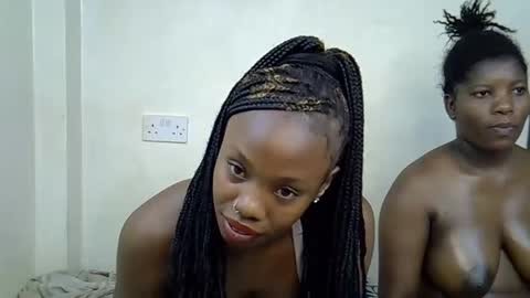 Snapshot of sweet_santana chatting on November 26, 2025, 1:39 am Elina online show from November 26, 2025, 1:39 am