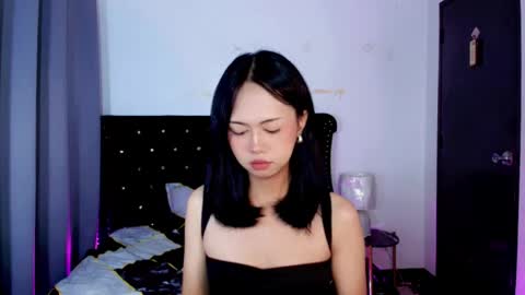 Snapshot of sweet_savii chatting on May 17, 2026, 11:17 am lovesavii online show from May 17, 2026, 11:17 am