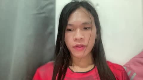 Zhienne online show from November 13, 2025, 11:42 am