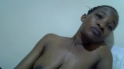 Snapshot of sweet_shari chatting on October 7, 2025, 11:40 am Princess shari online show from October 7, 2025, 11:40 am