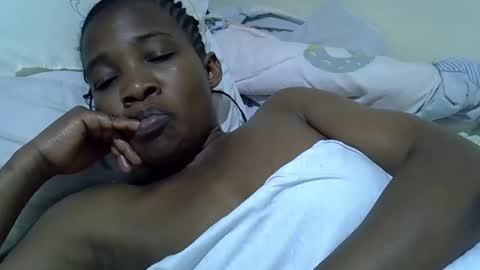 Snapshot of sweet_shari chatting on October 7, 2025, 11:46 pm Princess shari online show from October 7, 2025, 11:46 pm
