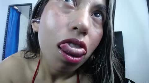 Snapshot of sweet_skylove_ chatting on July 1, 2026, 12:29 pm Adriana online show from July 1, 2026, 12:29 pm