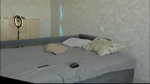 sweet_smith8 online show from July 13, 2026, 5:21 am