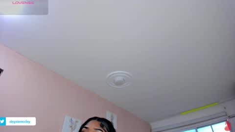 sweet_stacie online show from December 17, 2025, 12:55 pm