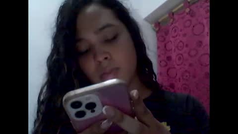 Yeileen online show from March 1, 2025, 4:47 am