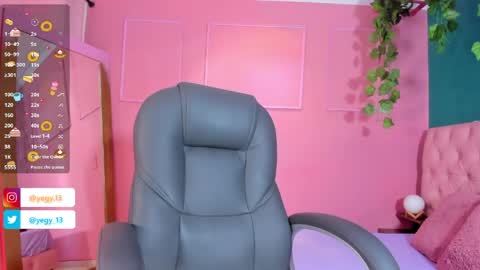 Snapshot of sweet_starxx chatting on May 9, 2026, 7:41 pm Yeileen online show from May 9, 2026, 7:41 pm