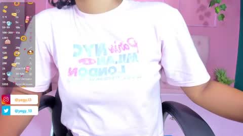 Snapshot of sweet_starxx chatting on May 22, 2026, 10:26 pm Yeileen online show from May 22, 2026, 10:26 pm
