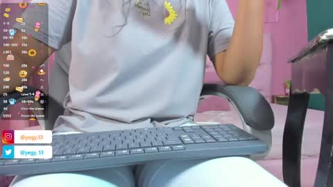 Snapshot of sweet_starxx chatting on June 5, 2026, 8:36 pm Yeileen online show from June 5, 2026, 8:36 pm