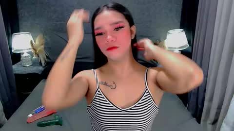 Snapshot of sweet_zoey12 chatting on February 15, 2026, 8:57 am bea takashi online show from February 15, 2026, 8:57 am