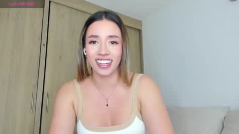 Snapshot of sweetann08 chatting on February 15, 2025, 8:33 pm Camila online show from February 15, 2025, 8:33 pm