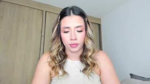 Snapshot of sweetann08 chatting on February 28, 2025, 7:46 pm Camila online show from February 28, 2025, 7:46 pm