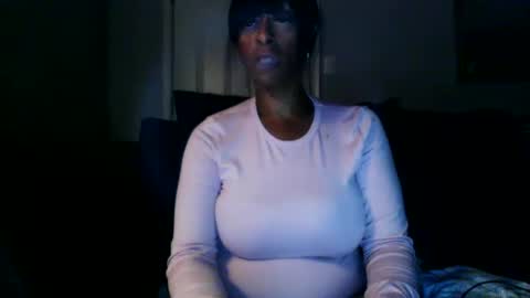 sweetaztee online show from October 10, 2025, 8:13 am