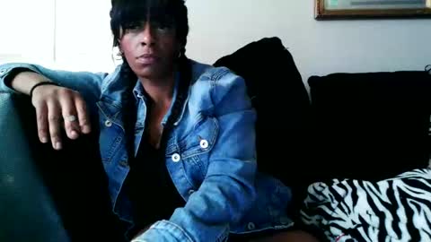 sweetaztee online show from October 20, 2025, 8:20 pm