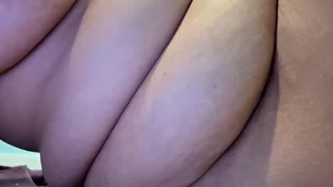 Snapshot of sweetbabe4u27 chatting on November 6, 2025, 6:58 am sweetbabe4u27 online show from November 6, 2025, 6:58 am