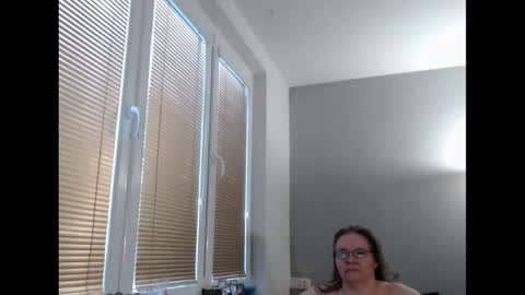 Snapshot of sweetboobs85h chatting on February 18, 2025, 3:21 pm Sweetboobs85h online show from February 18, 2025, 3:21 pm