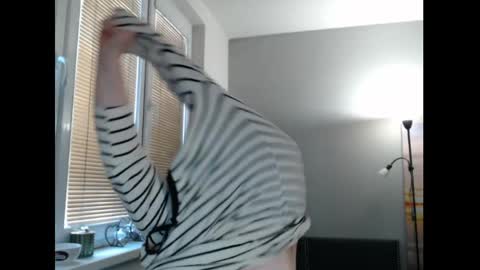 Snapshot of sweetboobs85h chatting on May 28, 2026, 6:54 am Sweetboobs85h online show from May 28, 2026, 6:54 am