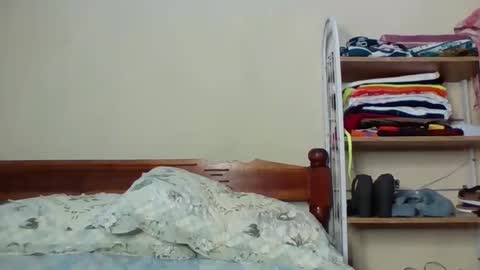 sweetbutterfly99 online show from February 3, 2026, 9:58 am