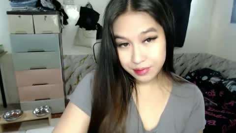 Snapshot of sweetcrizel12 chatting on October 3, 2025, 12:18 am SweetSpicy Chloe online show from October 3, 2025, 12:18 am