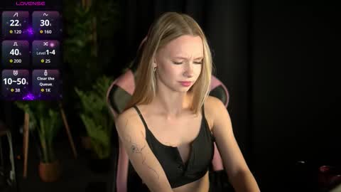 Lina online show from March 27, 2026, 6:18 pm