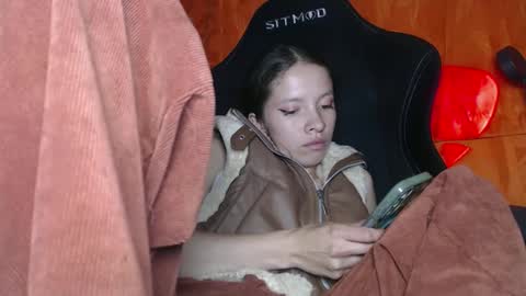 sweetdam12 online show from February 22, 2025, 10:20 pm