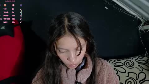 sweetdam12 online show from November 7, 2025, 9:26 pm