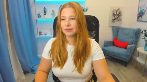 sweetdaylight online show from June 14, 2026, 8:11 pm