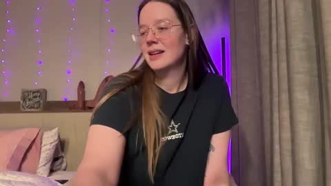 Delilah Samson online show from December 10, 2024, 7:58 am