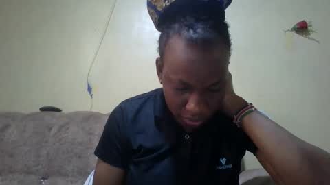 sweetdiva2012 online show from March 23, 2026, 4:16 am