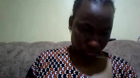 sweetdiva2012 online show from June 11, 2026, 3:37 am