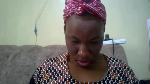 sweetdiva2012 online show from June 18, 2026, 7:19 am