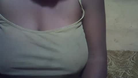 Snapshot of sweetdivah2 chatting on June 22, 2026, 6:38 pm divinah online show from June 22, 2026, 6:38 pm