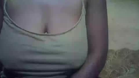 Snapshot of sweetdivah2 chatting on July 19, 2026, 7:17 pm divinah online show from July 19, 2026, 7:17 pm