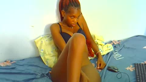 sweetebony123 online show from November 12, 2025, 7:03 pm