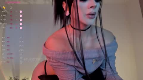 Bella online show from September 11, 2025, 9:48 pm