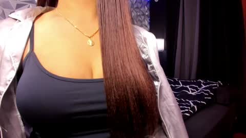 sweetest_one4 online show from May 17, 2026, 12:23 pm