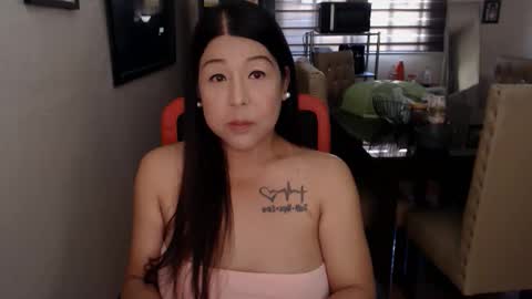 Snapshot of sweetflavor4uxxx chatting on May 10, 2026, 12:27 am GoddessAira4uTS online show from May 10, 2026, 12:27 am