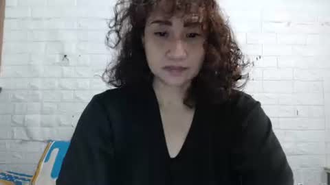 Jean online show from October 10, 2025, 12:53 am