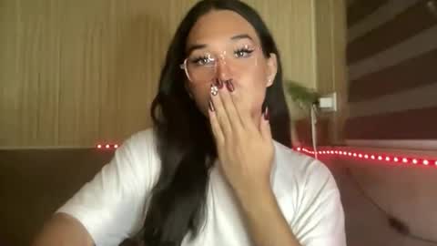 sweetgirl_rhainexxx online show from May 9, 2026, 3:06 pm