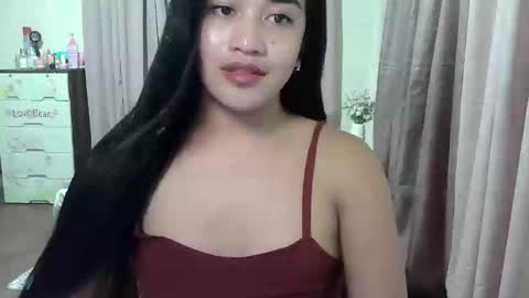 Snapshot of sweetgirly_jessa chatting on April 23, 2026, 12:29 pm sweetgirly_jessa online show from April 23, 2026, 12:29 pm