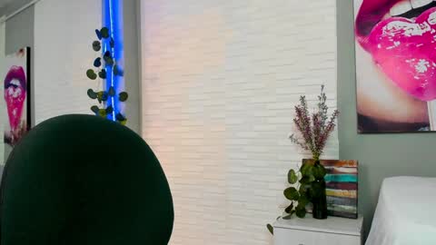 Call me Nataly  online show from January 22, 2025, 10:05 pm