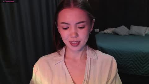 sweetieee_kira online show from April 10, 2026, 3:12 am