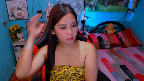 Snapshot of sweetienicole chatting on January 16, 2025, 4:28 pm Nicole online show from January 16, 2025, 4:28 pm
