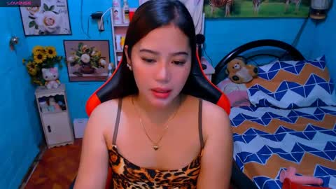 Snapshot of sweetienicole chatting on March 7, 2025, 9:06 pm Nicole online show from March 7, 2025, 9:06 pm