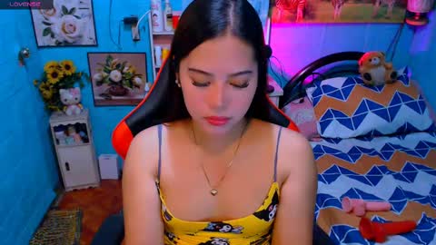 Snapshot of sweetienicole chatting on March 12, 2025, 4:19 am Nicole online show from March 12, 2025, 4:19 am