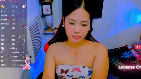 Snapshot of sweetienicole chatting on September 19, 2025, 1:45 pm Nicole online show from September 19, 2025, 1:45 pm