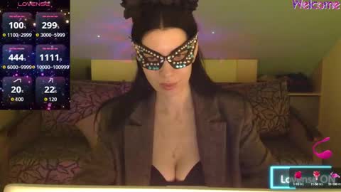 ornelia online show from October 15, 2025, 5:35 pm