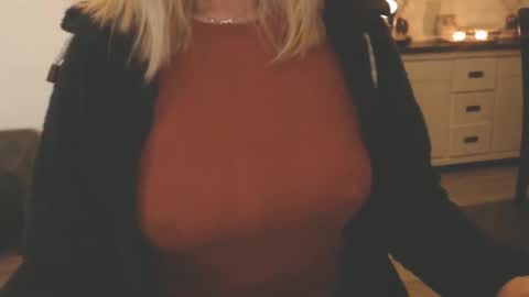 Sweetjuice online show from December 14, 2024, 4:52 pm