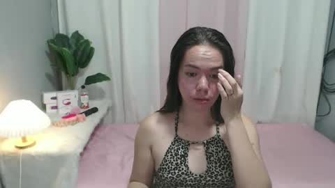 -TheGirlnamedJULIA- online show from October 5, 2025, 10:35 am