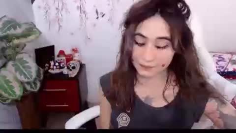 karen online show from April 26, 2026, 4:37 pm